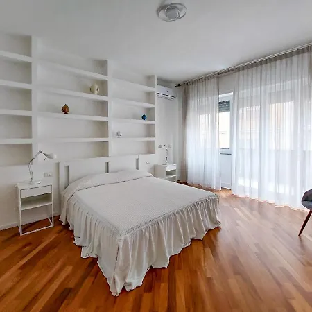 Via Sparano Deluxe - Apulian Experience Apartment *